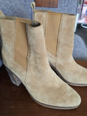 Splendid Tan Suede Chelsea Ankle Boots